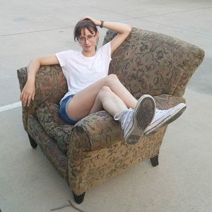 Meet your Posher, Avery